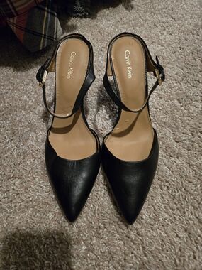 Calvin Klein Black Pointed Slingback Heels with Gold Buckle Barely Worn